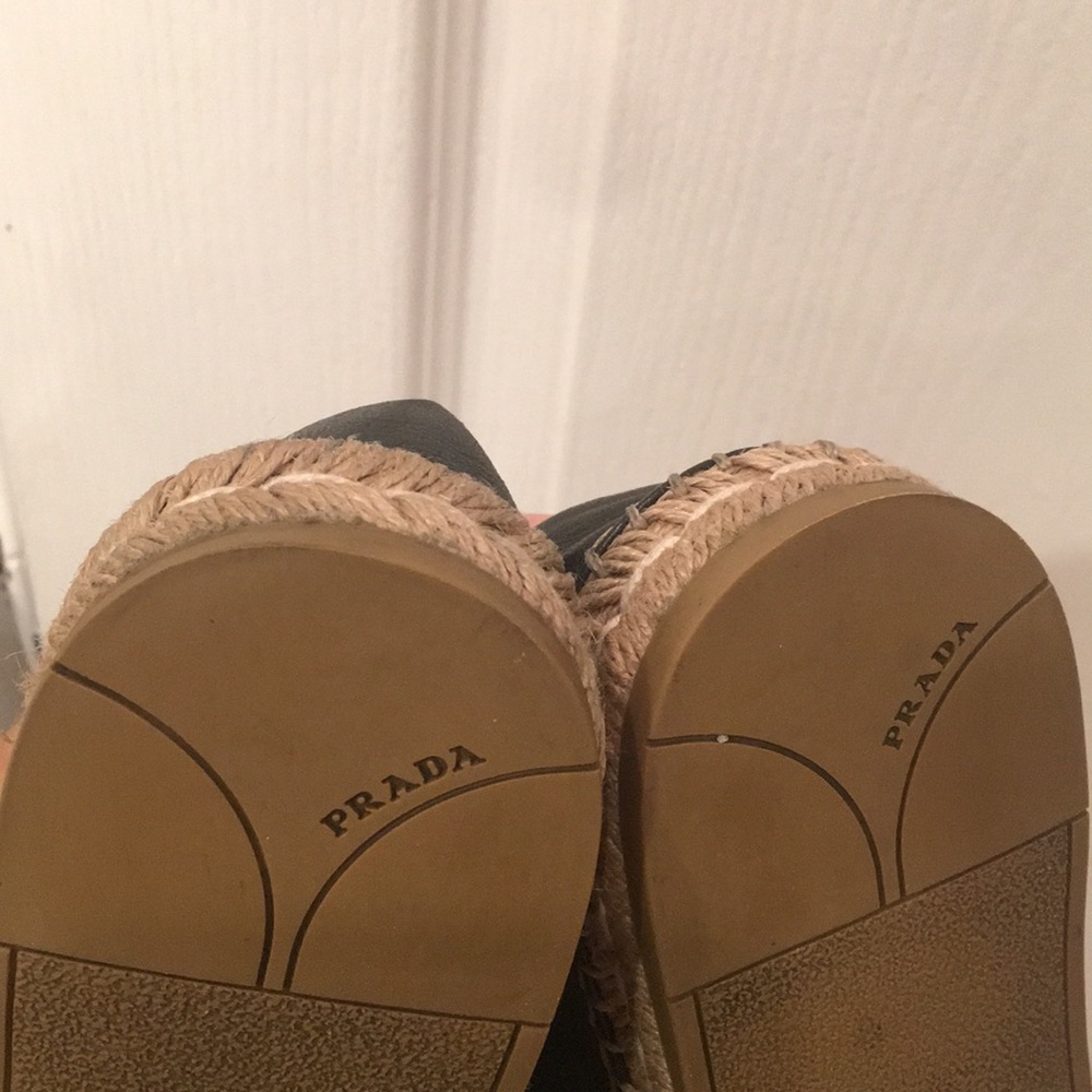 Prada ladies espadrilles size 391/2 black leather - Picture 8 of 8